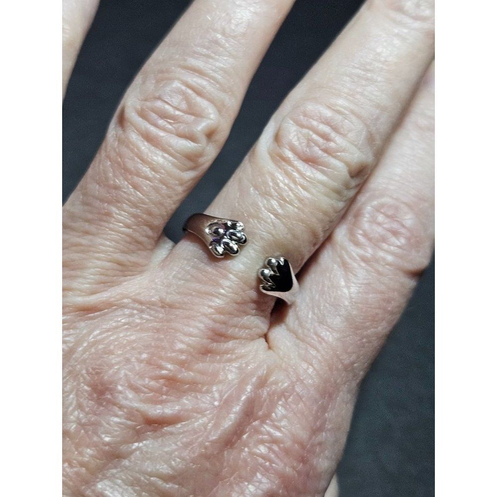 Sterling silver hugging paws ring size 7.5